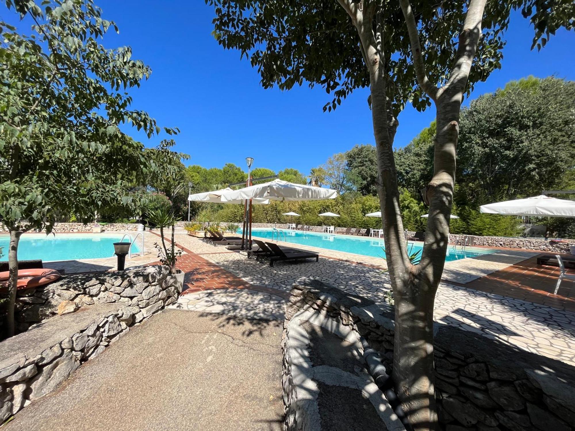Casette Masseria La Camardia Sava Exterior photo
