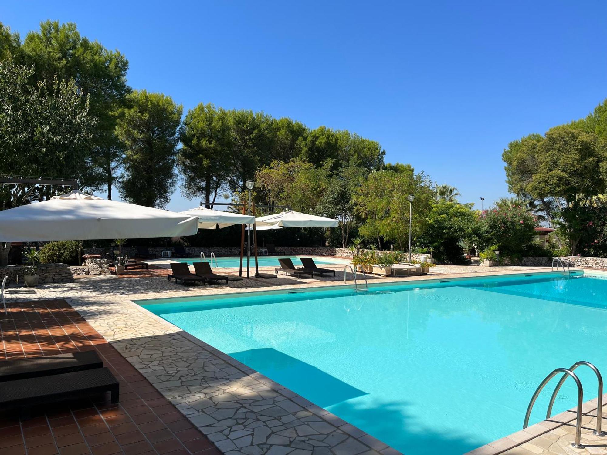 Casette Masseria La Camardia Sava Exterior photo